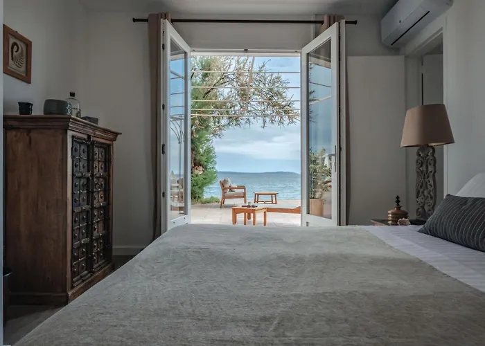 Surplage Cavaliere Hotel Le Lavandou