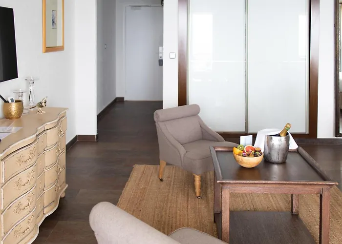 Surplage Cavaliere Hotel