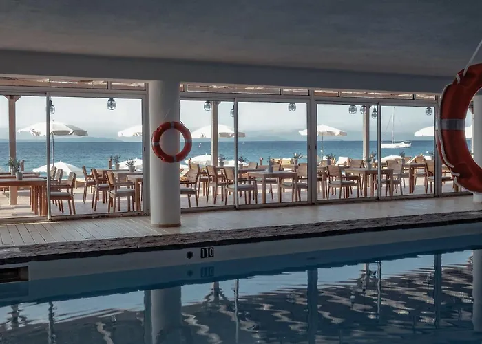 Hotel Surplage Cavaliere Le Lavandou