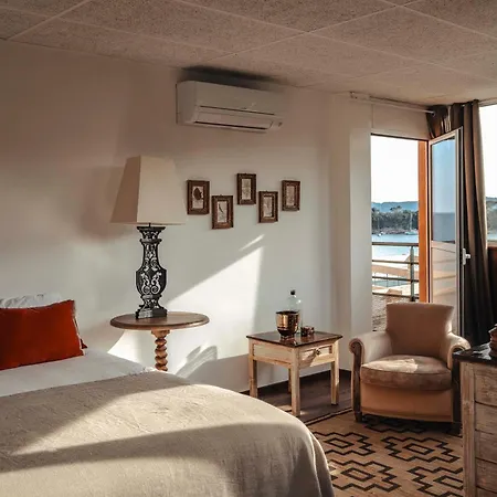 Surplage Cavaliere 3* Le Lavandou