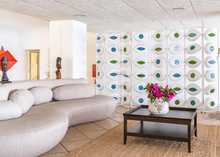 Surplage Cavaliere Hotell Le Lavandou