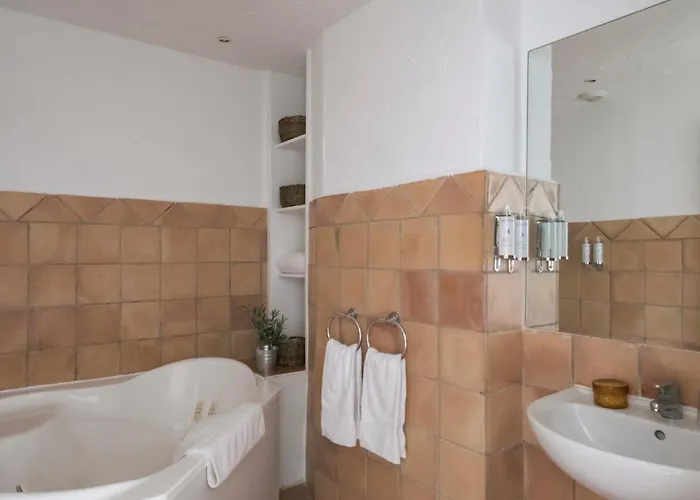 Surplage Cavaliere Hotell Le Lavandou